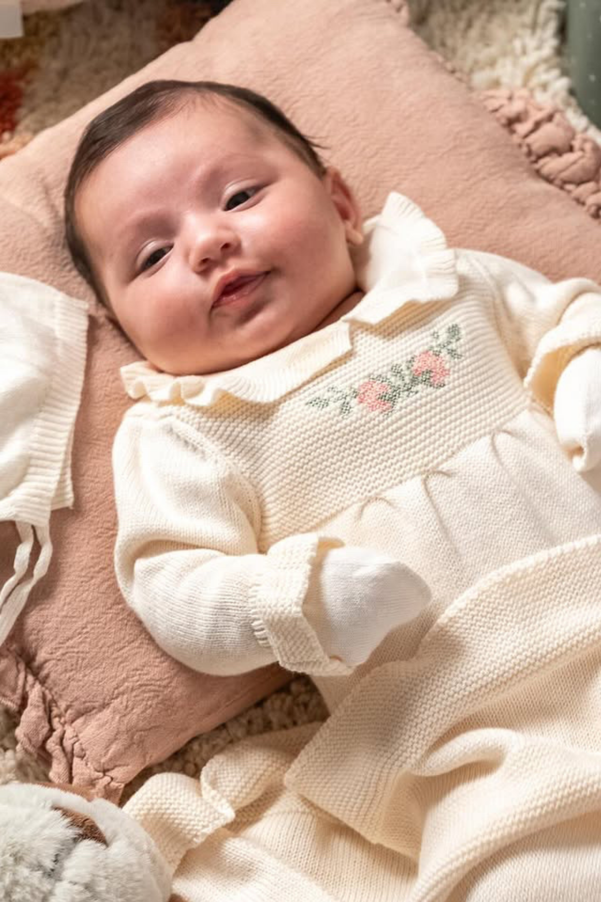 Bebeklerin İlk Hazinesi Organik  Kız Bebek Hastane Çıkış Seti- Krem