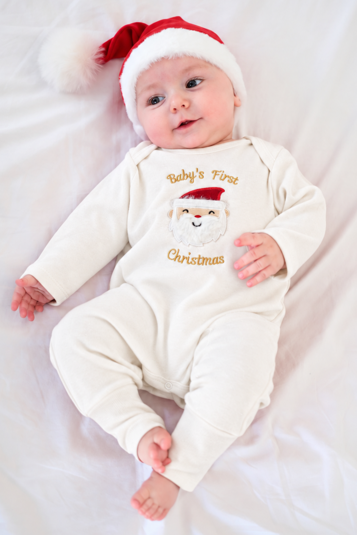 İlk Yılbaşım Noel Baba Nakışlı Şapkalı Unisex Bebek Tulum Seti / Beyaz