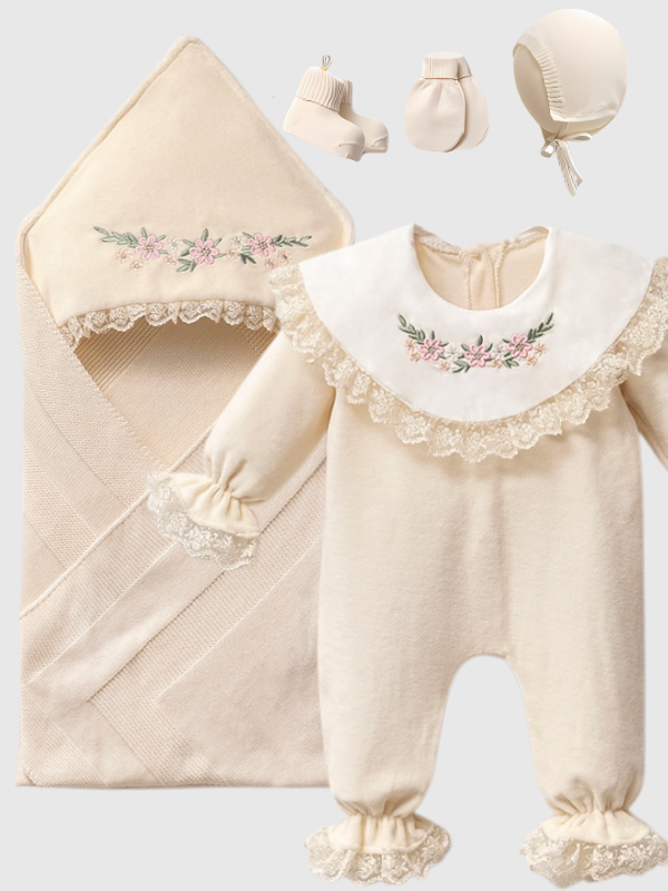 Çiçek Nakışlı Kadife Triko Kız Bebek Hastane Çıkış Seti – 5 Parça