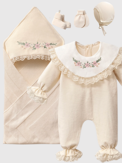 Çiçek Nakışlı Kadife Triko Kız Bebek Hastane Çıkış Seti – 5 Parça