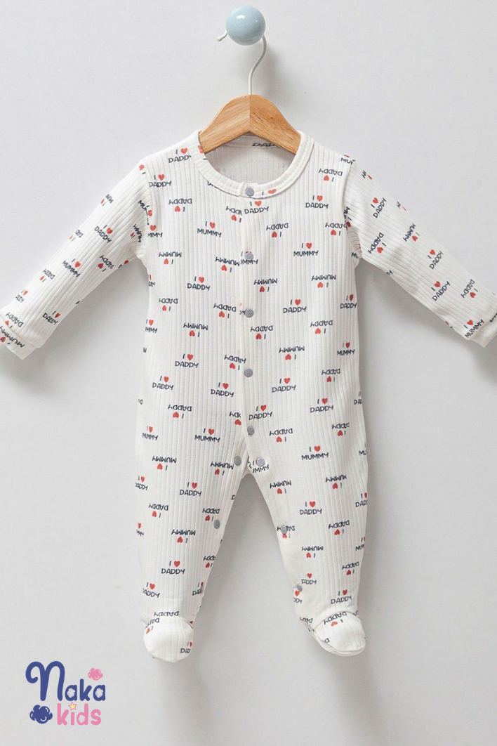 I Love Mummy and Daddy'' Yazılı Unisex Bebek Tulumu